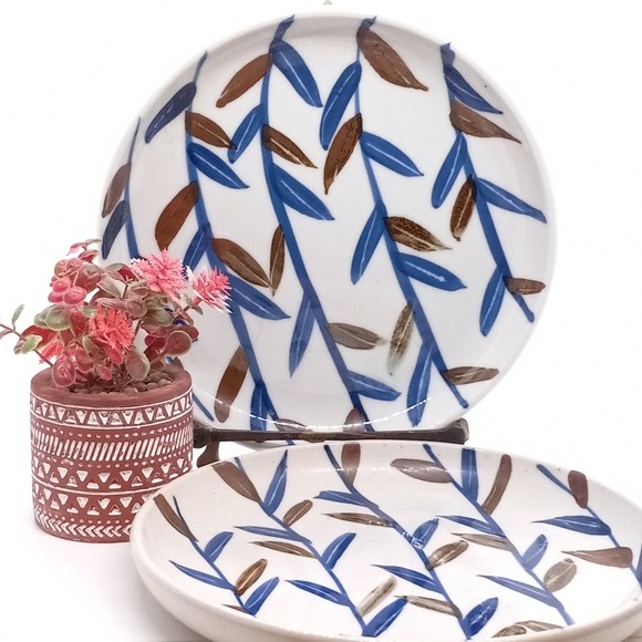 2 DANSK VANDVID VINES COBALT BLUE & BROWN LEAVES ON VINE 7.5 INCH SALAD PLATES - Picture 1 of 10